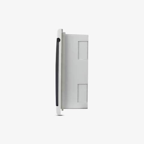 Tủ điện âm tường Rạng Đông Đế nhựa, mặt ốp - mặt che nhựa ABS - PC chống va đập vượt trội, chịu nhiệt cao, cách điện tốt