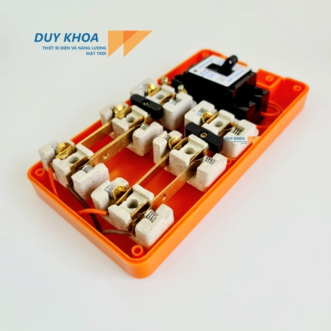 Ổ Cắm Điện Chịu Tải 6 Lõi Sứ Có CB30A Vinamax