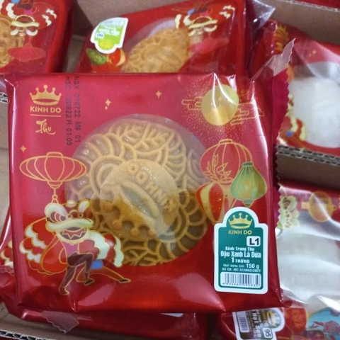 Bánh Trung Thu đậu xanh lá dứa 1 trứng
