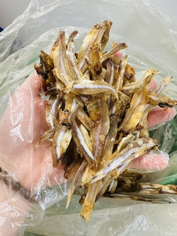 Cá Cơm Khô Bẻ Đầu 150g