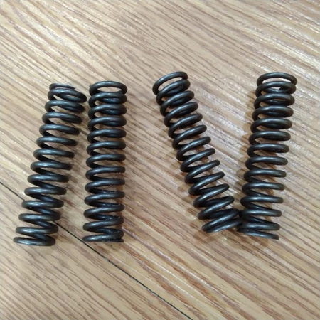Lò xo piton máy phun bột trét gk6