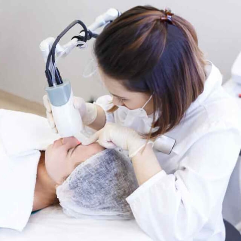 Điều trị mụn chuyên sâu