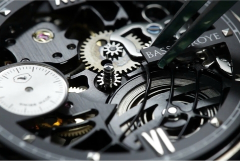 Độ sai số của đồng hồ cơ? 