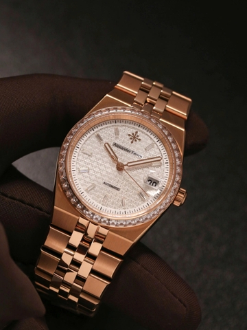 Thiết Kế Sang Trọng với Alexander Ferros 8181: Tinh Hoa Nghệ Thuật