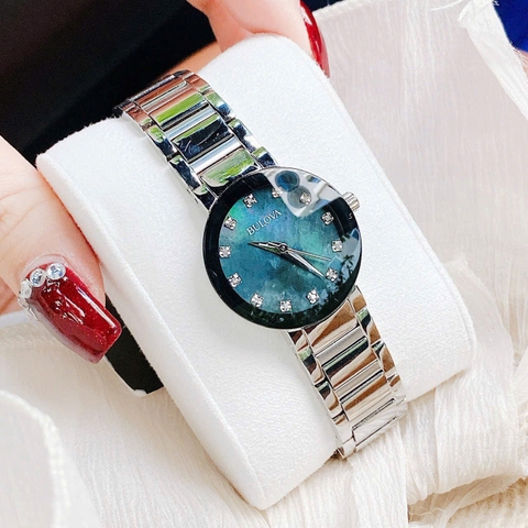 BULOVA DIAMOND'S QUARTZ 96P172