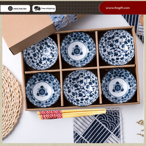 Chén sứ họa tiết