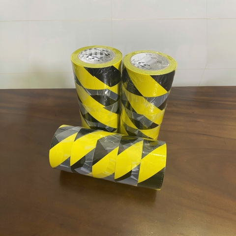 BĂNG KEO  3M 766, SỌC VÀNG ĐEN (50mm x 33m)