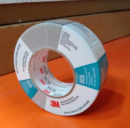 BĂNG KEO VẢI 3M™ 3939, MÀU BẠC, 48 MM X 54.8 M 9.0 MIL, 24 CUỘN/THÙNG