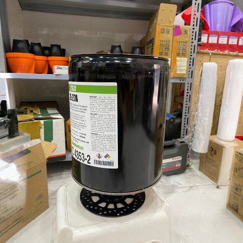 Chất thấm huỳnh quang. Model: zl-27a. Nsx: magnaflux