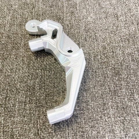 Pát trước Raider/Satria đĩa 260/267mm xài heo 4 pis 81 racing