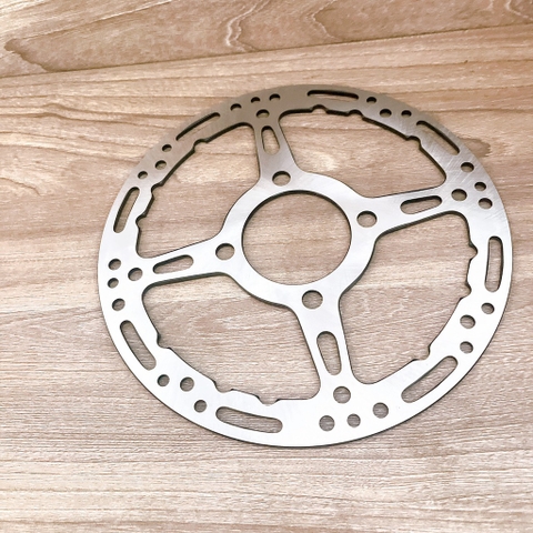 Đĩa phay thái size 220mm 4 lỗ thông dụng mẫu 4 cánh