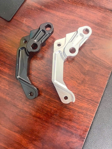 pát trước AB 2013-2023 đĩa 267mm xài heo 4 Pis Trái lắp bên trái