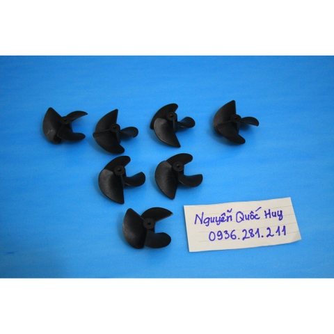 Chân vịt 3 lá trục 2mm