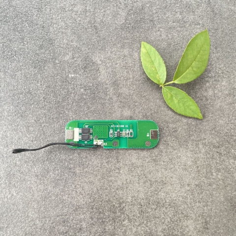 Mạch bảo vệ pin 1s 3.7v 10A giá rẻ có cảm biến nhiệt