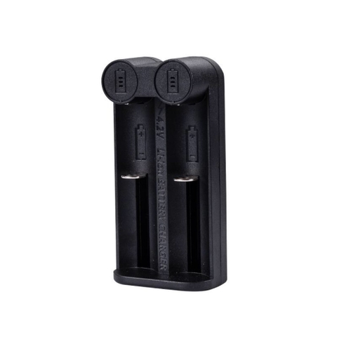 Sạc Đôi Yonii C2 Sạc Pin 18650/21700/26650 Tự Ngắt Tiện Lợi