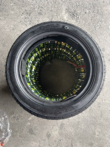 Lốp Không Săm 90/90-12 Thương Hiệu SRC - Lựa Chọn An Toàn và Đáng Tin Cậy Cho Xe Điện và Xe Gắn Máy