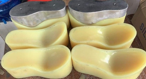 Khuôn ép uốn lượn ( giá thợ )