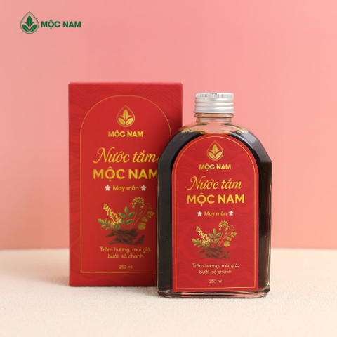 Nước tắm Mộc Nam may mắn