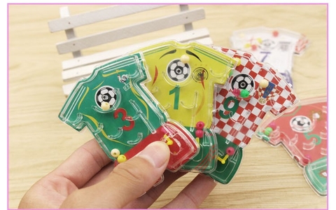 ĐỒ CHƠI LĂN BI THIẾT KẾ THÀNH QUẦN ÁO CẦU THỦ ĐỘC ĐÁO THÚ VỊ CHO BÉ T-CRAFT ^^