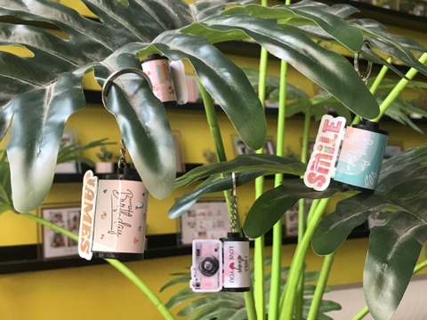 MÓC KHOÁ QUÀ TẶNG CUỘN FILM IN ẢNH HANDMADE ĐỘC ĐÁO T.CRAFT HOUSE