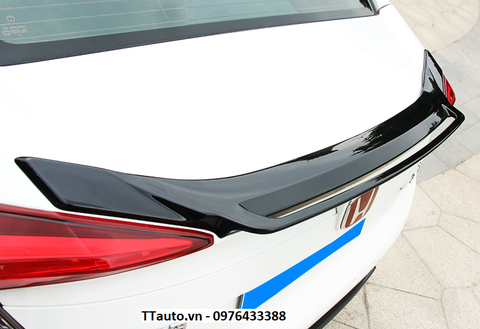 Cánh lướt gió kiểu hở đuôi cho Civic 2016-2020