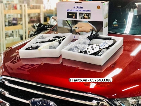 Cửa hít theo xe Ford Everest 2021