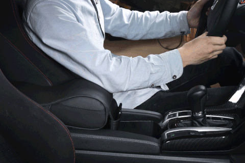 Kê tay hộc để đồ Honda