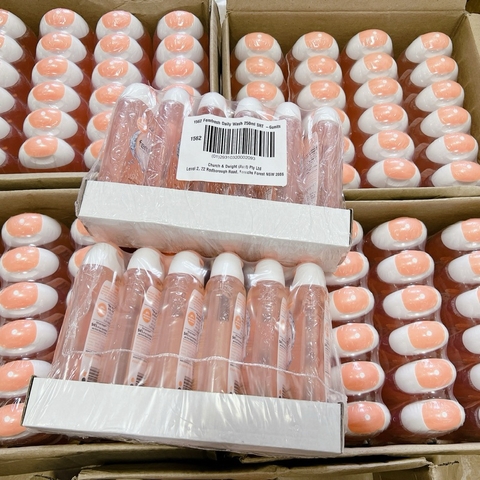 Dung dịch vệ sinh phụ nữ Femfresh Cam hằng ngày 250ml