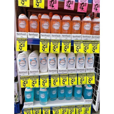 Dung dịch vệ sinh phụ nữ Femfresh Cam hằng ngày 250ml
