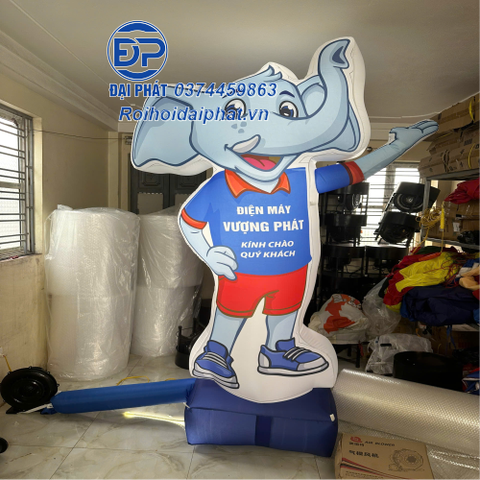 Rối Hơi Con Voi vẫy tay quảng cáo khu vui chơi