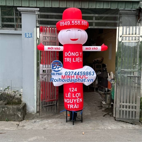 Rối Hơi vẫy tay quảng cáo cửa hàng Điện Thoại