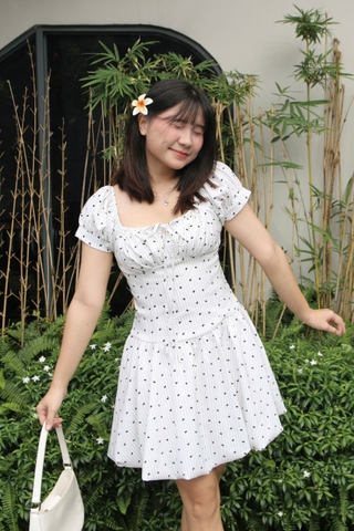 D6152 - D bí buộc nơ ngực