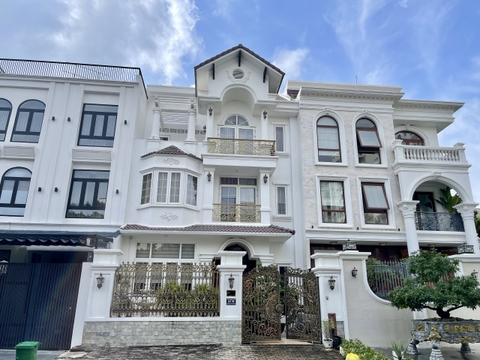 VILLA NAM ĐÔ ĐƯỜNG 18