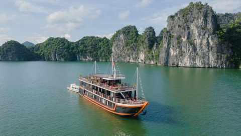 Tour ghép 2N1Đ khám phá vịnh Lan Hạ ngủ trên Du thuyền Daiichi Boutique Cruise 4 sao