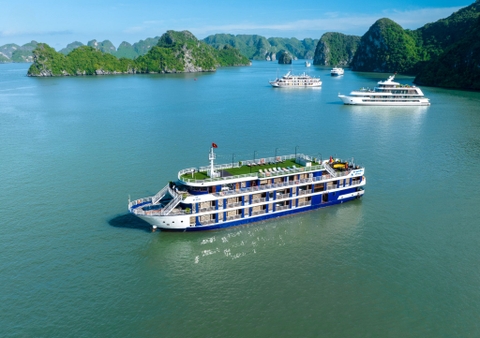 Du thuyền ngủ đêm Vịnh Hạ Long 2N1Đ [Dragon Bay Cruise]