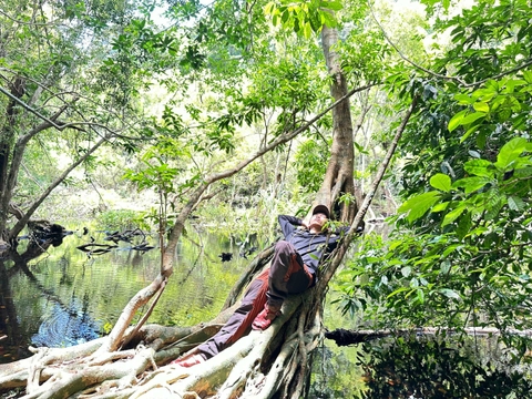 Tour Trekking xuyên rừng Quốc gia Cát Bà 1 ngày