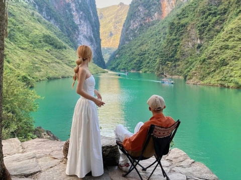 Tour Hà Giang 3 Ngày 2 Đêm từ Hà Nội | Ngủ Đồng Văn + Pả Vi