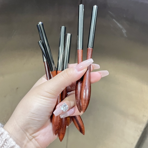 Cọ nét cán gỗ 15mm LCNail (5/10/30/50 pcs/case)