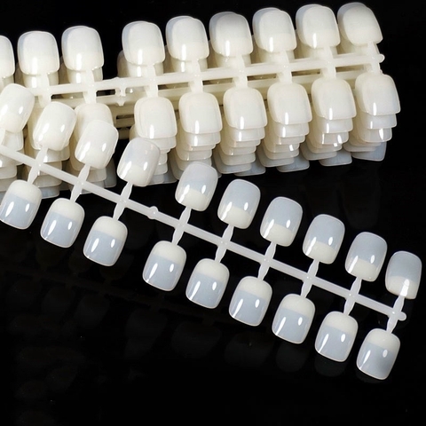 Móng thanh form vuông màu đục (5/10/30/50 set/case) (240 móng)