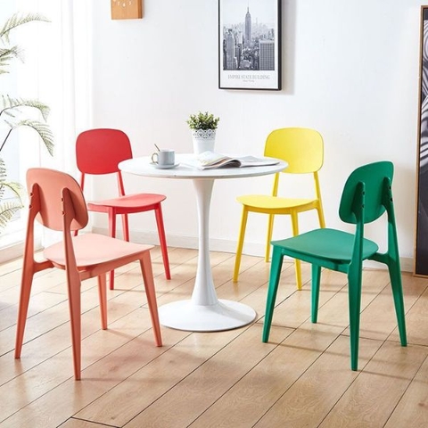 Bộ Bàn Ghế Tiếp Khách Bàn Tulip 4 Ghế Nhựa Bunny