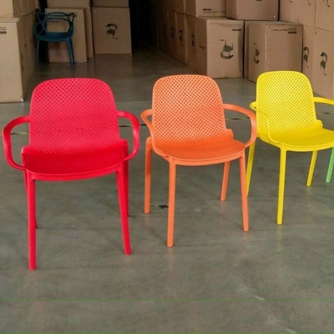 Ghế Cafe Ghế Nhựa Đúc Có Tay GT01