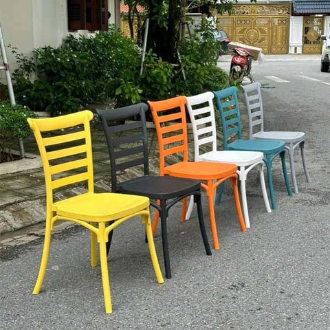 Ghế Nhựa Đúc Bistro Sọc Nhập Khẩu GN12