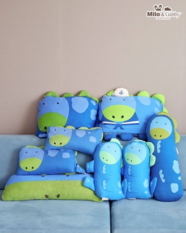 Bé dễ đổ mồ hôi, nên chọn gối ruột lưới hay ruột microfiber của Milo & Gabby?