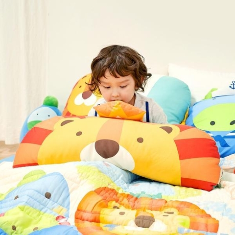 Trẻ 7 tháng tuổi mồ hôi trộm ra nhiều, ướt gối cần làm gì?