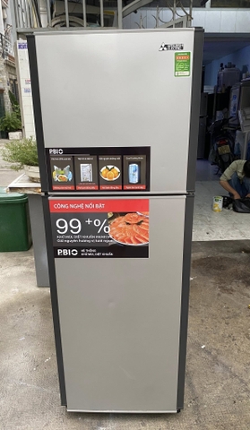 Tủ  lạnh cũ MITSUBISHI ELECTRIC 240 Lít MR-F30G không đóng tuyết