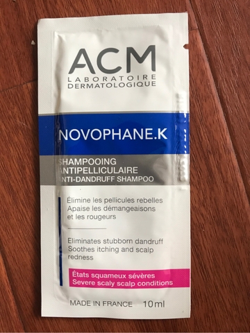 Dầu gội giảm gàu, giảm ngứa da đầu ACM Novophane.K Shampoo