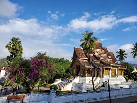 Du Lịch Lào lễ 30/4 [VIÊNG CHĂN - LUONG-PRA-BANG – VANG VIÊNG]