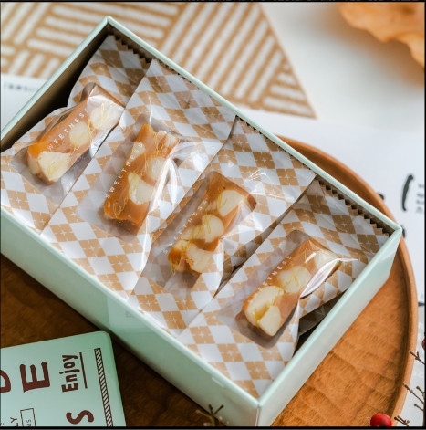 Túi kẹo  4x9.5cm (nhiều họa tiết)