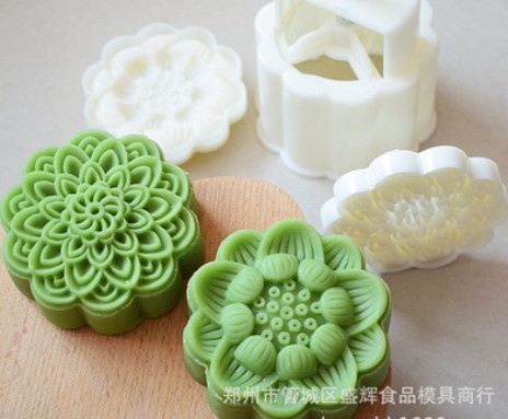 2021 Khuôn tt tháp sen 2 mặt 150gr