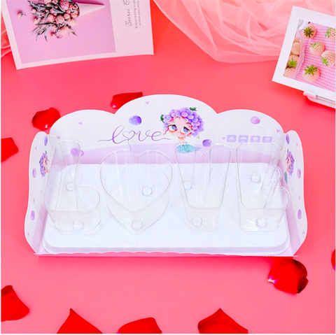 Hộp chữ LOVE mica T200